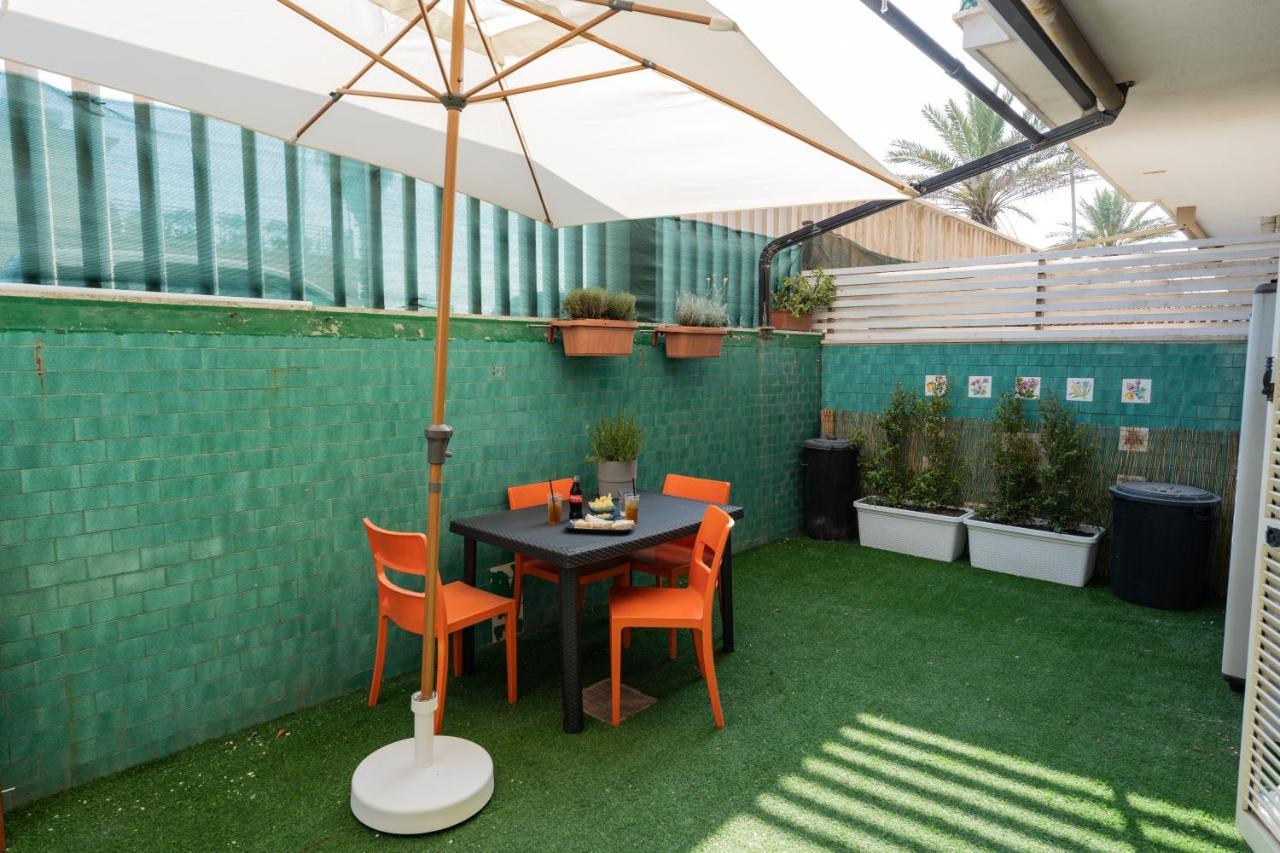 Lotus - Appartamento Sul Mare A Ostia Con Giardino Relax 外观 照片